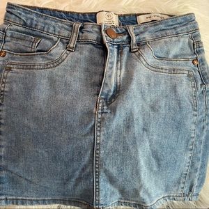 Jean mini skirt